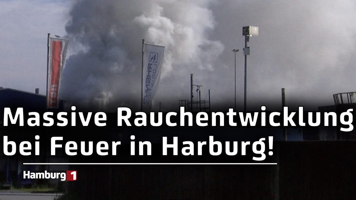 Großfeuer in Harburg: Dichter Rauch zieht über die Stadt