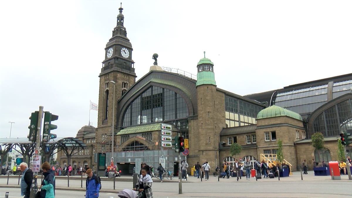 Hamburger Hauptbahnhof: Deutsche Bahn rüstet zur EM im Service und in der Sicherheit auf