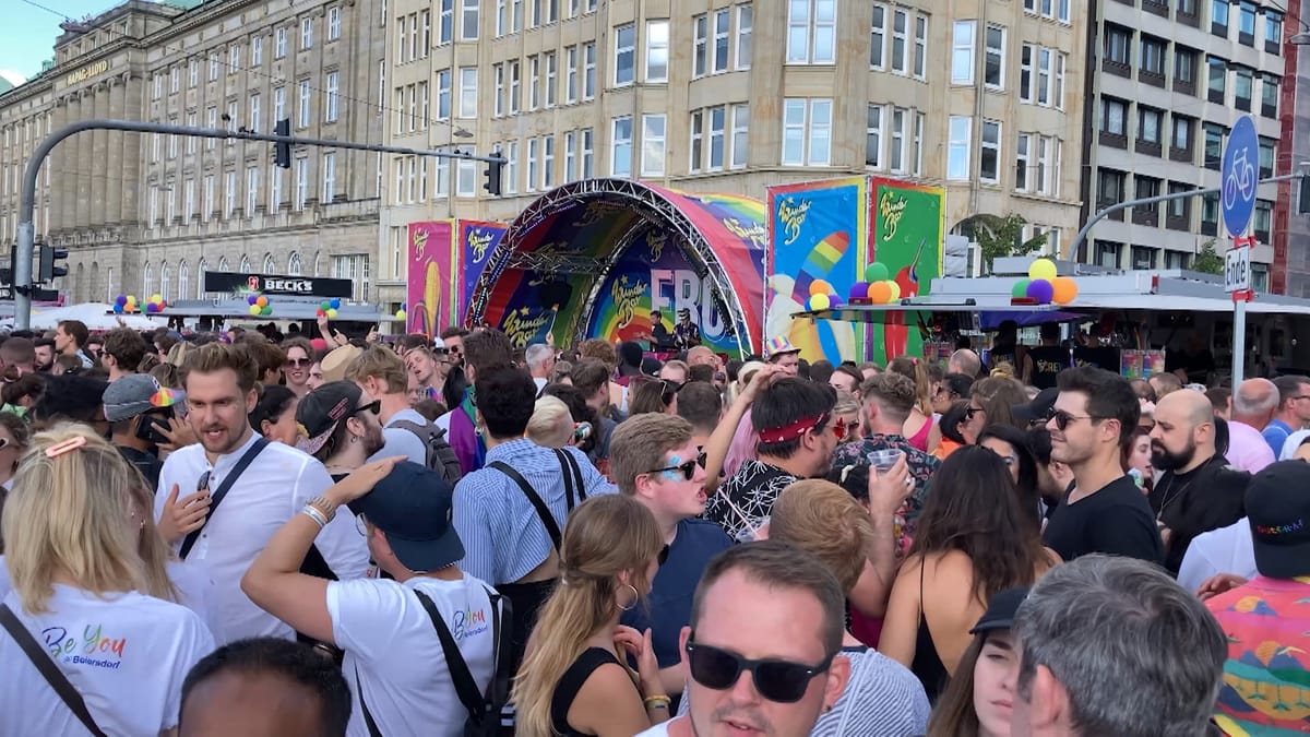 Pride Week in Hamburg: Cristopher Street Day Demonstration mit neuer Strecke