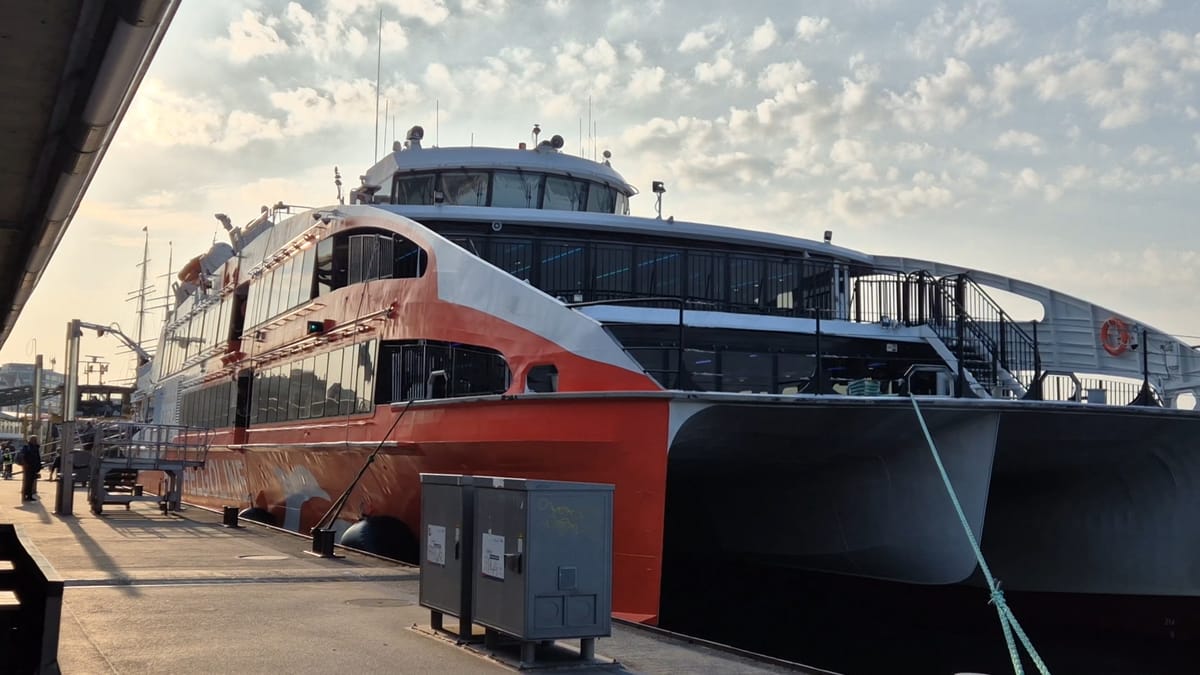 Helgoland-Katamaran: "Halunder Jet" beendet die Saison