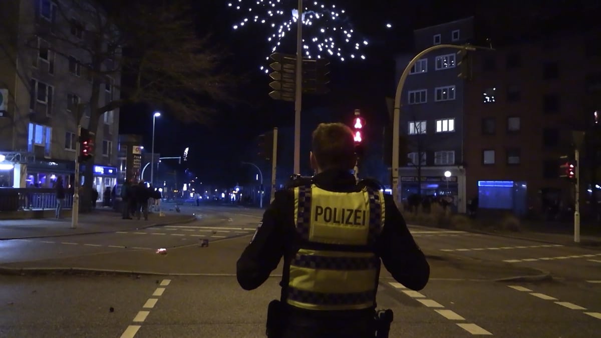 Vorbereitung auf Silvesternacht: Besondere Maßnahmen an Hotspots wie dem Jungfernstieg