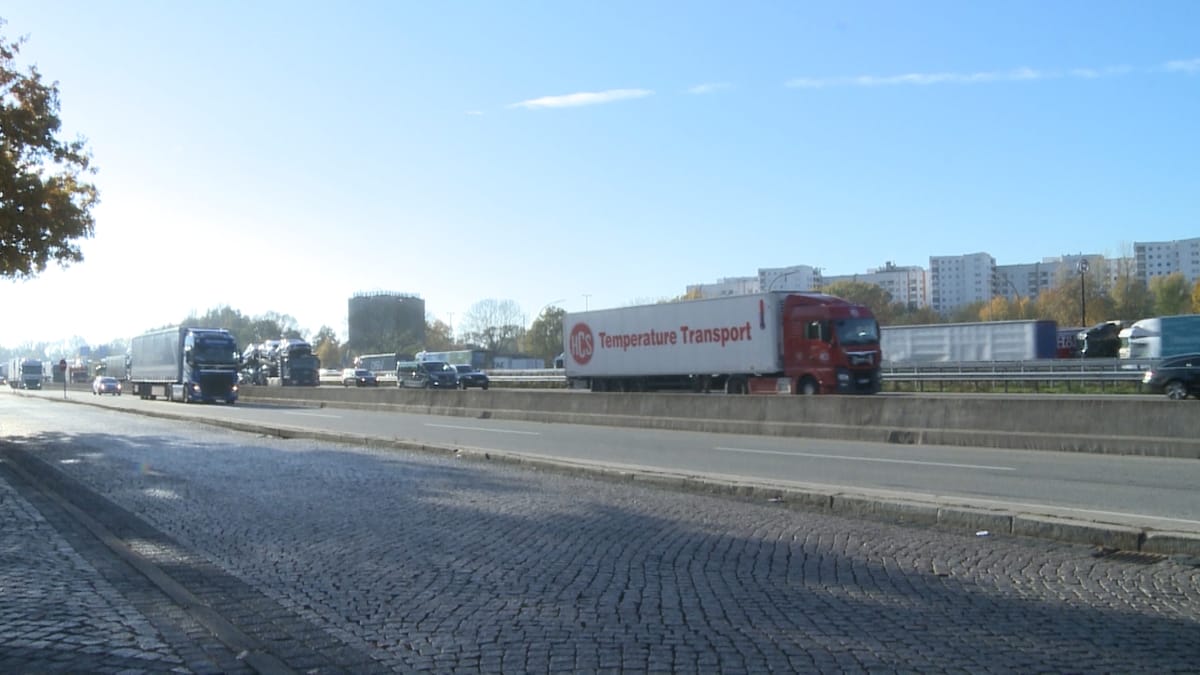 Vollsperrung der A1: Verkehrseinschränkungen am Wochenende erwartet