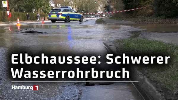 Schwerer Wasserrohrbruch auf der Elbchaussee