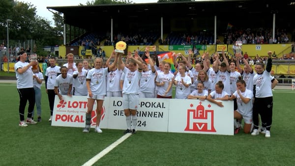 Lotto-Pokalfinale: FC St. Pauli Frauen gelingt die Titelverteidigung vor Rekordkulisse