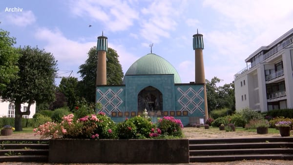 2. Todestag: FDP möchte die Blaue Moschee nach Jina Mahsa Amini benennen