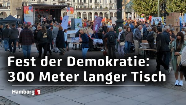 Abschluss der Hamburger Stiftungstage: 300 Meter lange Tafel auf dem "Fest der Demokratie"